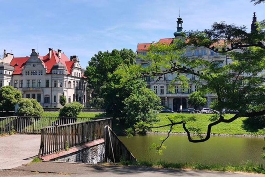 Апартаменти Parkowy Apartament Вроцлав Екстер'єр фото